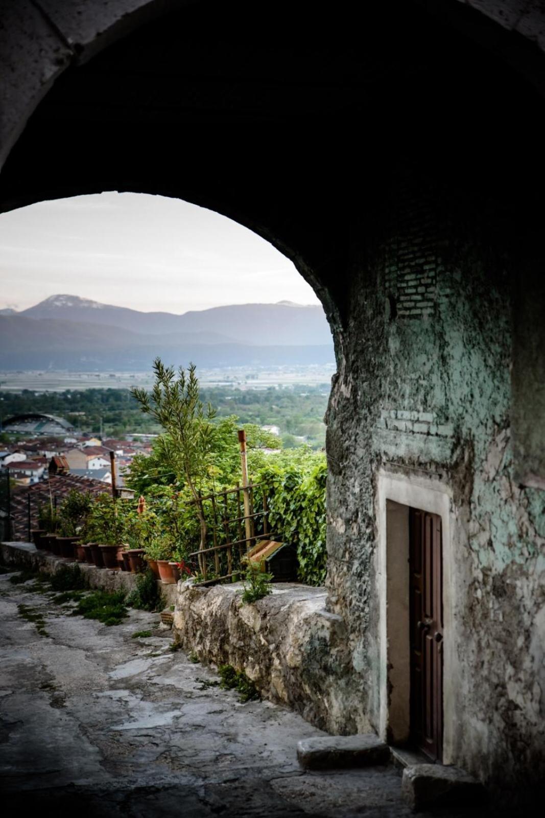 Lavistadeisogni Antica Celano Exterior foto